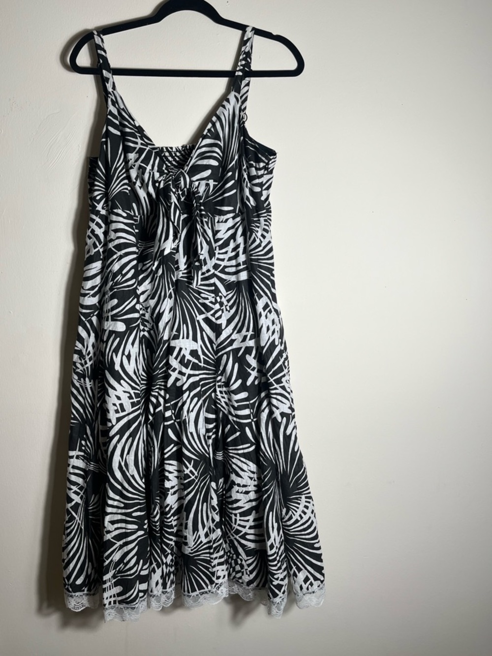 Vasna Black White Tropical Dress XL Smocked Boho Flowy Sundress